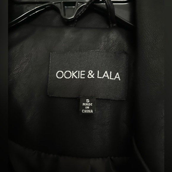 black leather jacket - Picture 3 of 4